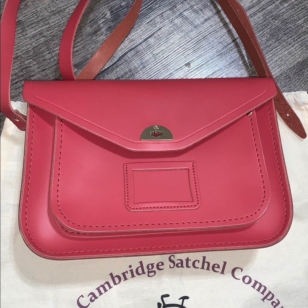 The Cambridge Satchel Company Handbag made in Great Britain- doesn’t lock close - Picture 4 of 10